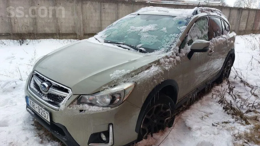 Subaru Xv 2017 photo 2