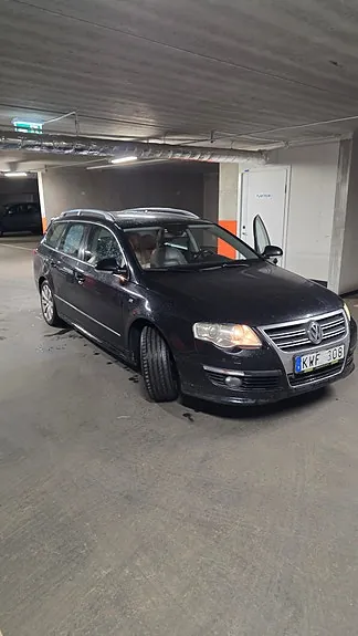 Volkswagen Passat 2010 photo 2