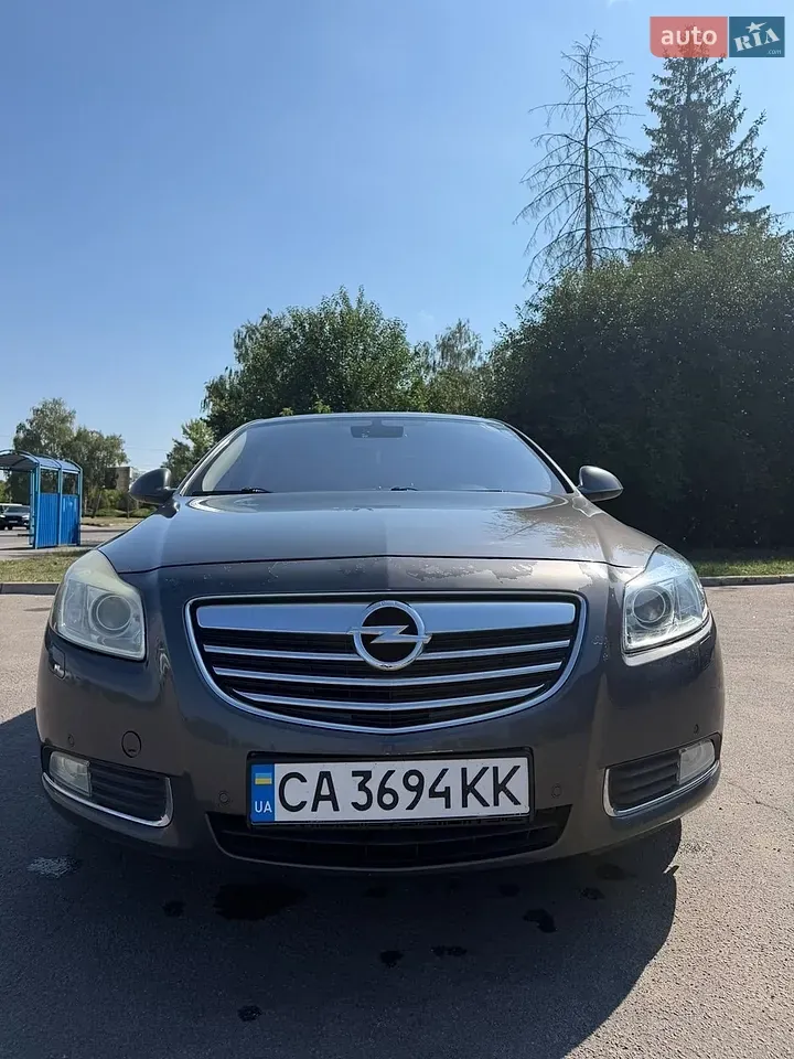Opel Insignia 2010 photo 2