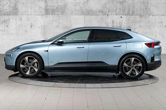 Polestar 4 2026 photo 3