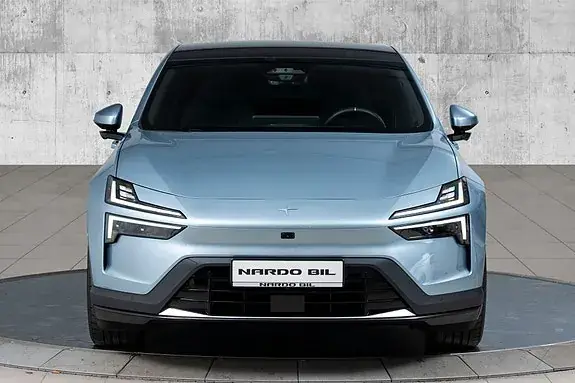 Polestar 4 2026 photo 2