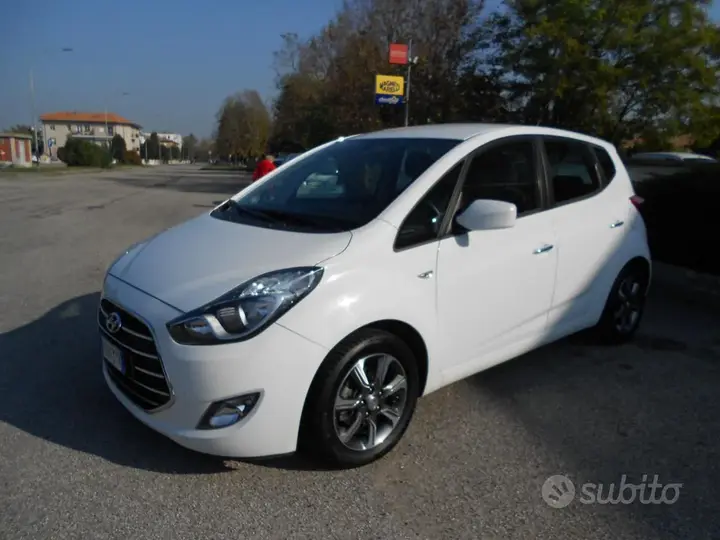 Hyundai Ix20 2017 photo 3