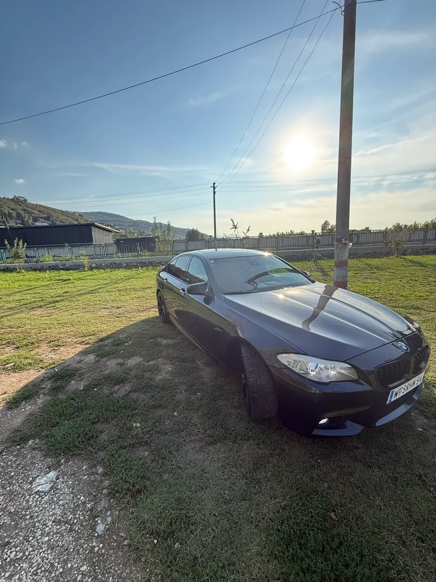 BMW 5 Series 2011 photo 3