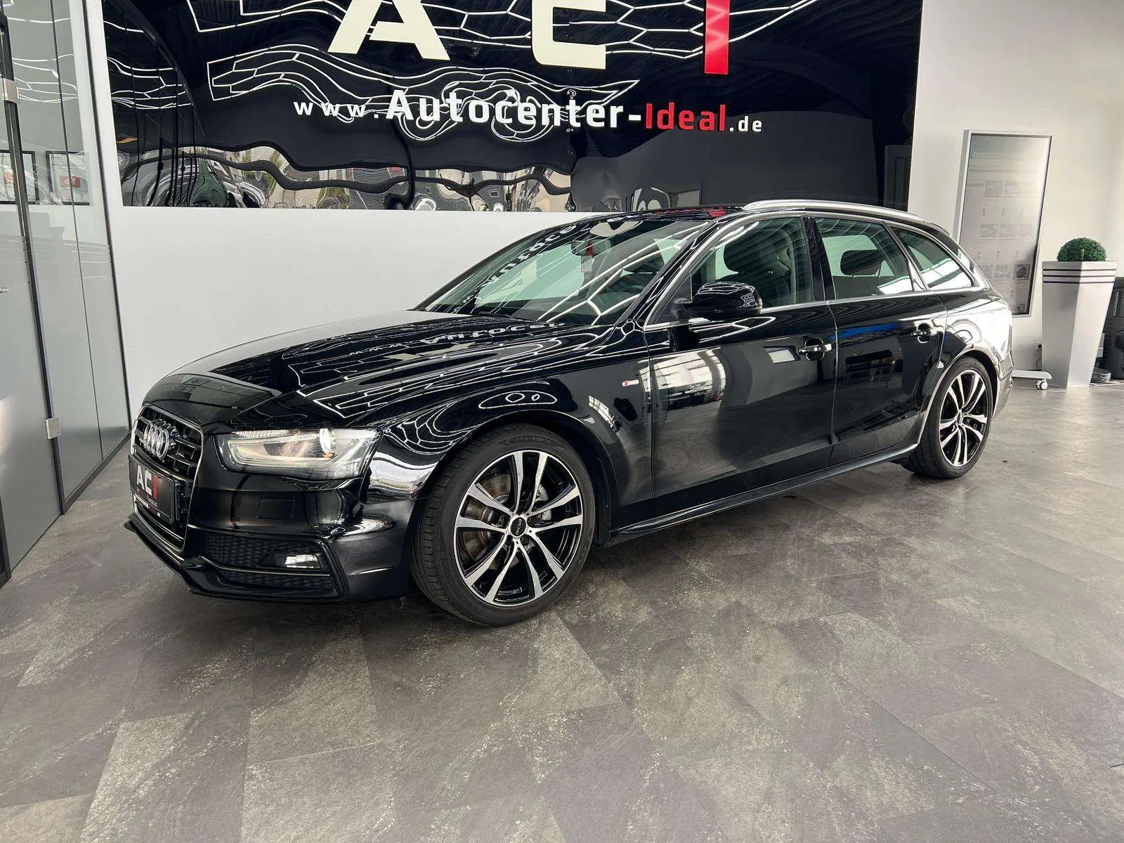 Audi A4 2015 photo 3