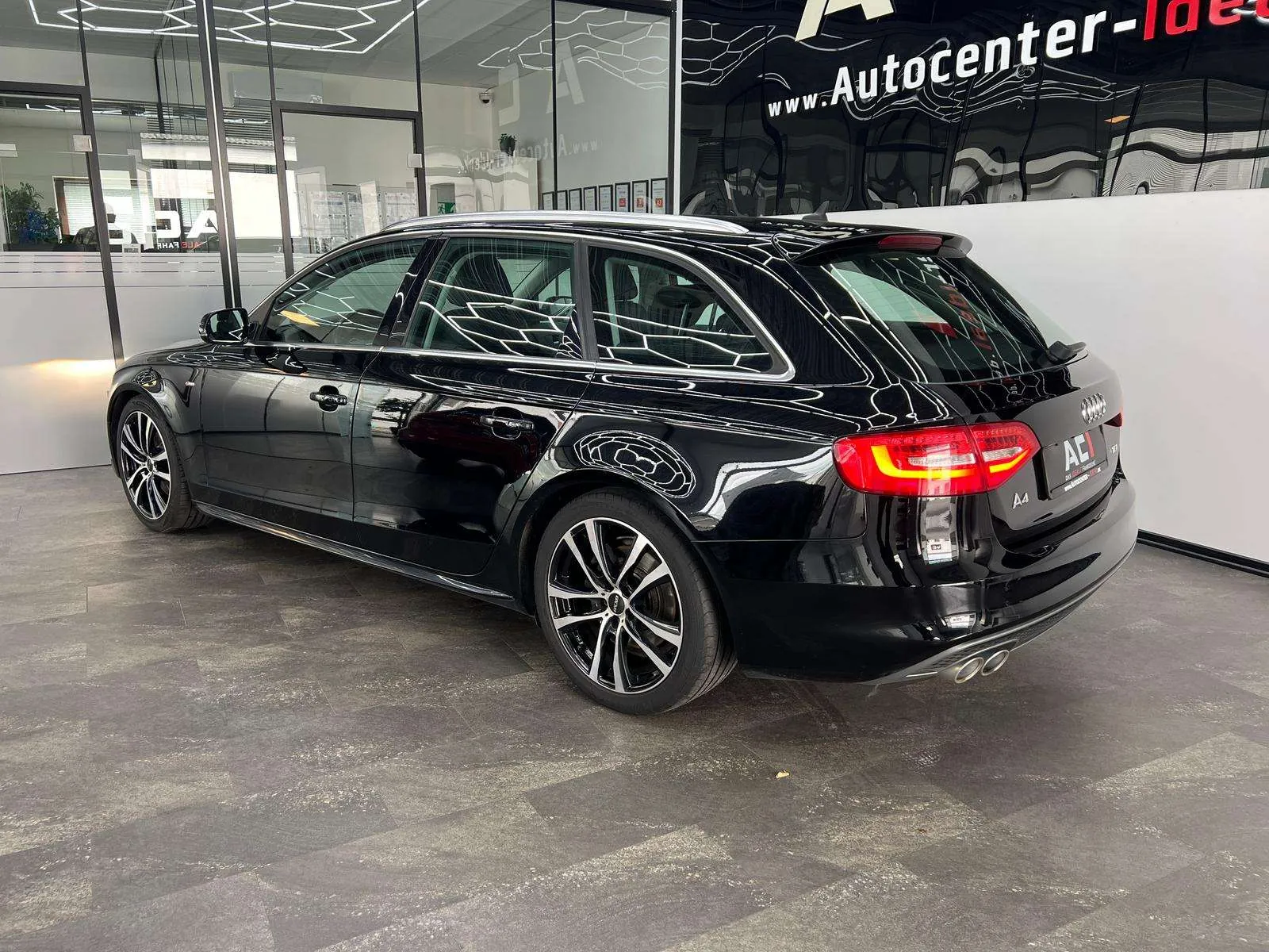 Audi A4 2015 photo 5