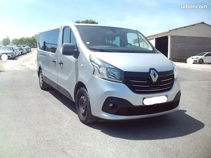 Renault Trafic 2019 photo 2