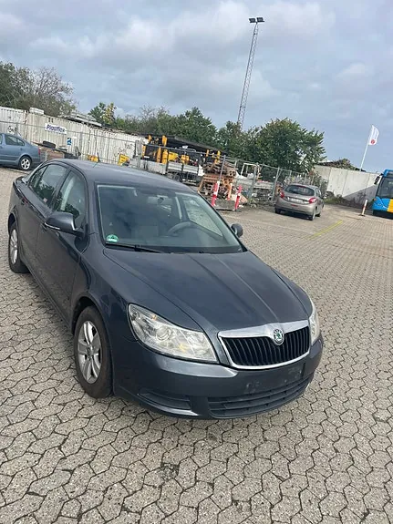 Skoda Octavia 2012 photo 3