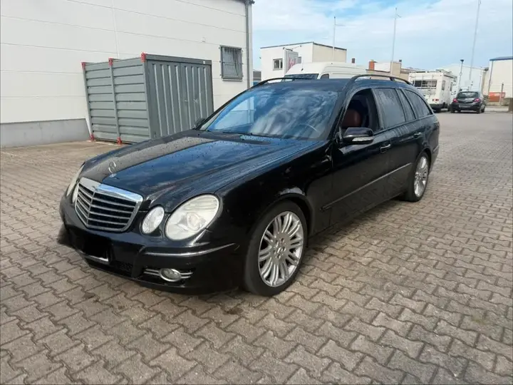 Mercedes-Benz E220 Cdi