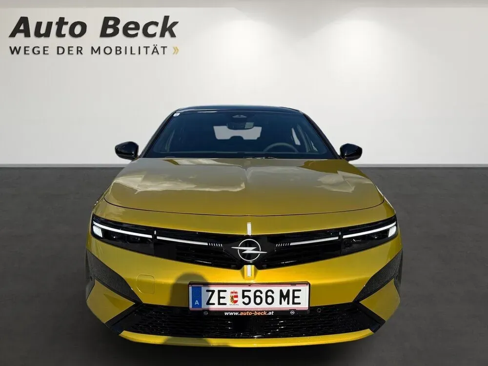 Opel Astra 2026 photo 2