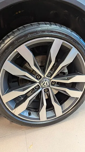 Volkswagen T-Roc 2020 photo 2