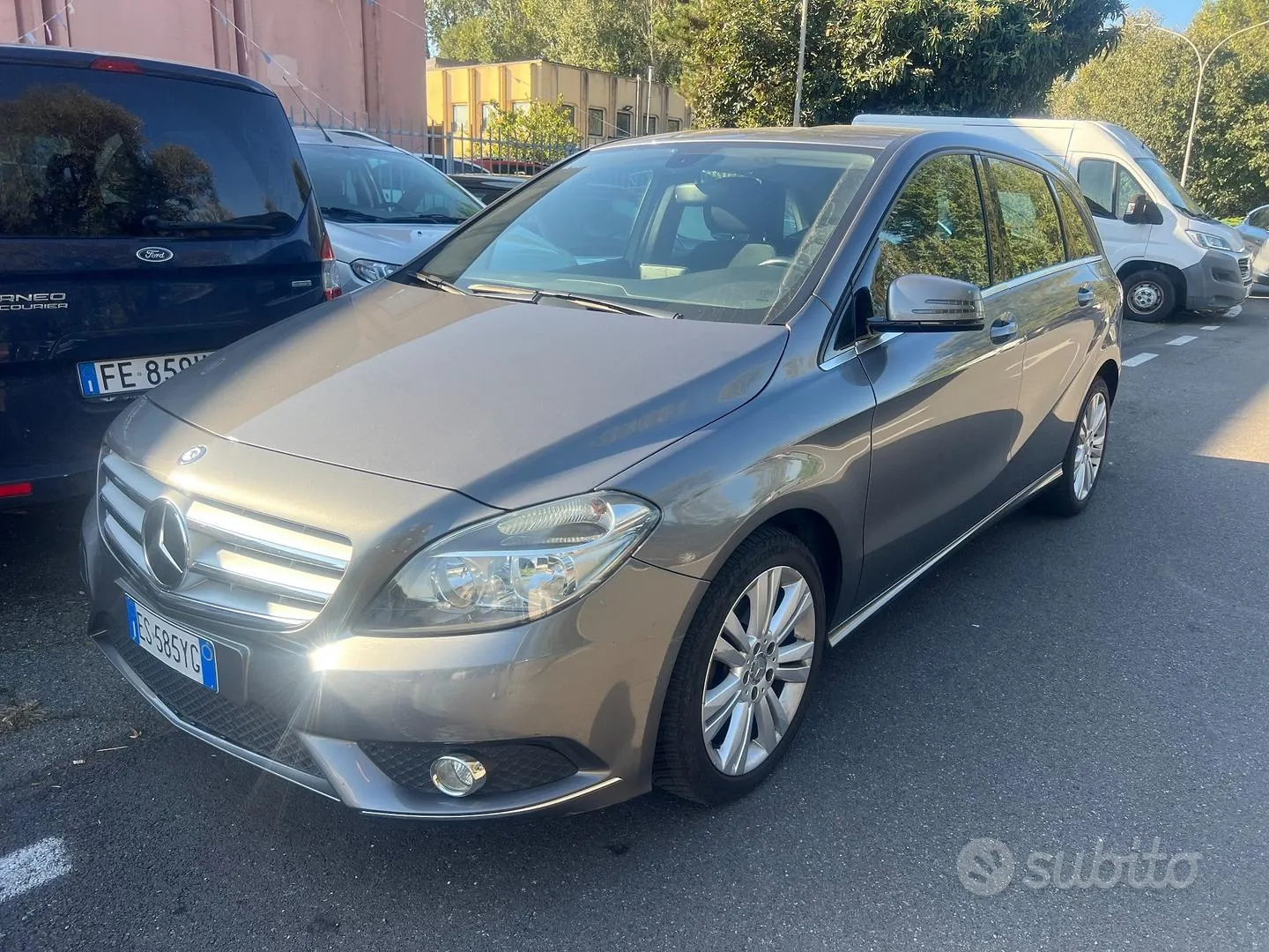 Mercedes-Benz B 180 Cdi 2013 photo 2
