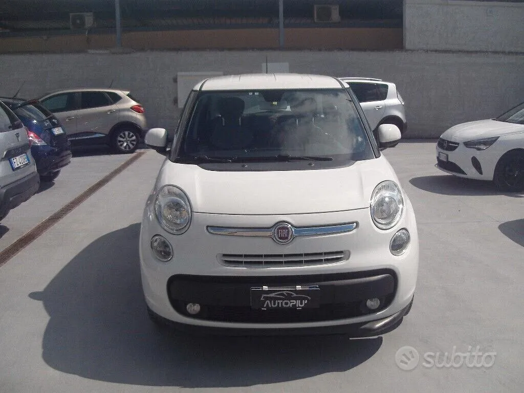 Fiat 500L 2013 photo 2