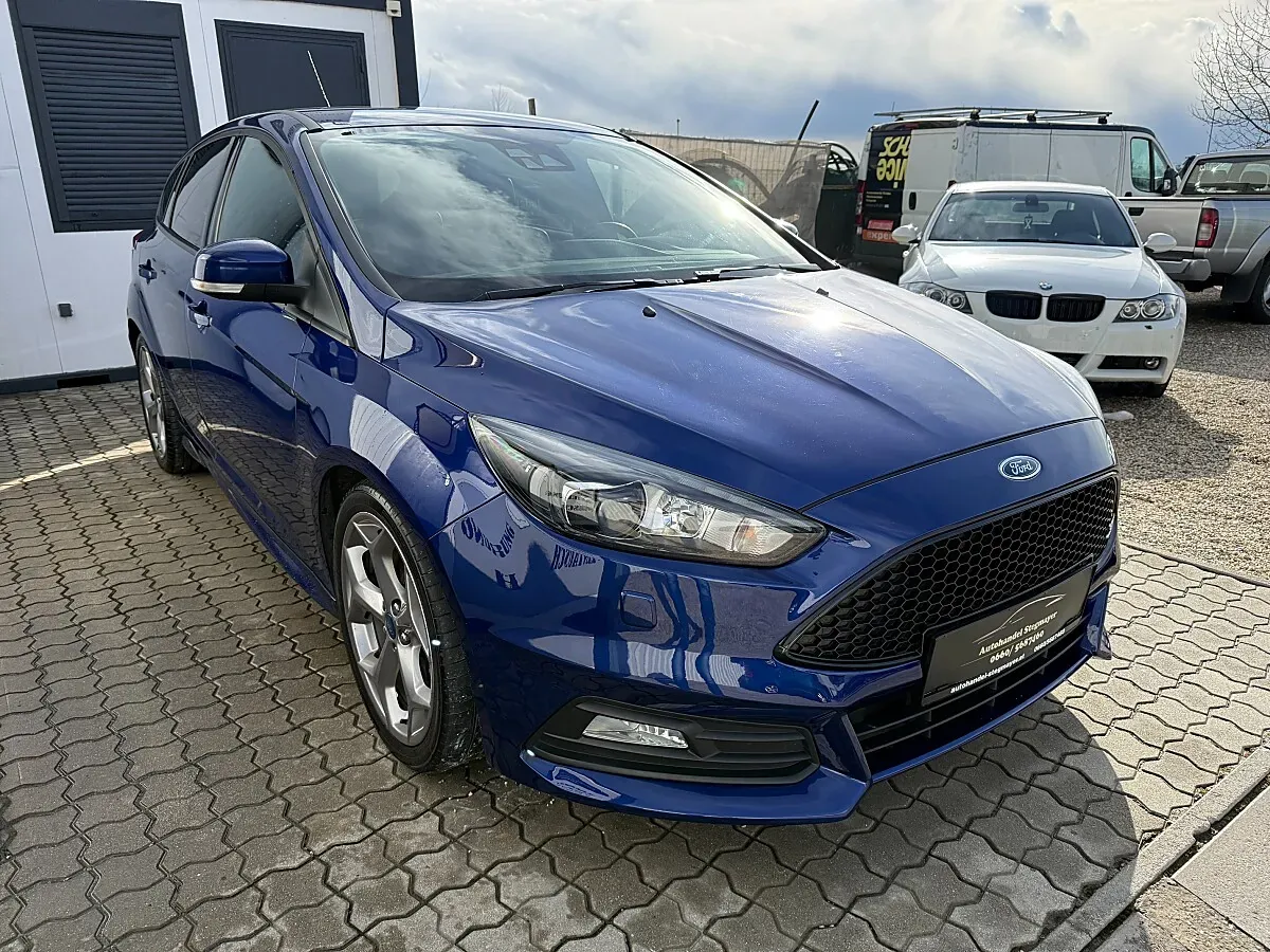 Ford Focus 2015 photo 3
