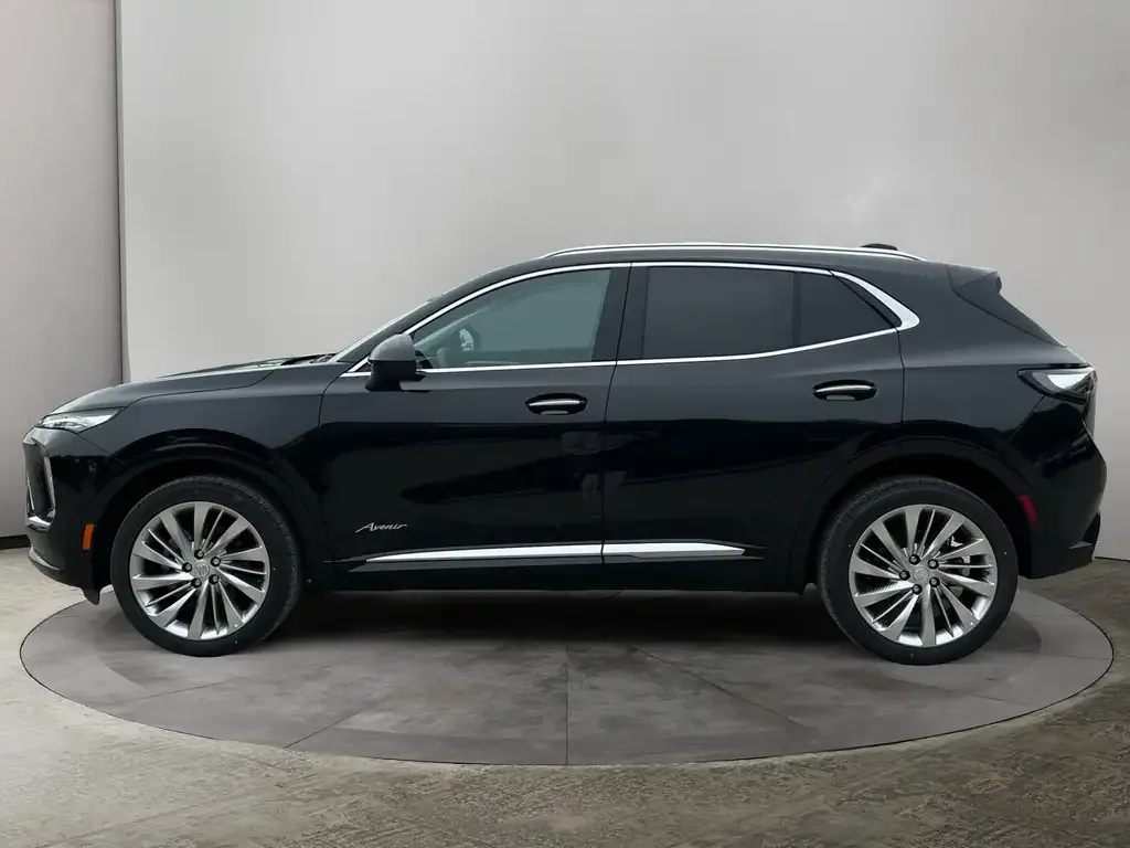 Buick Envision 2026 photo 2