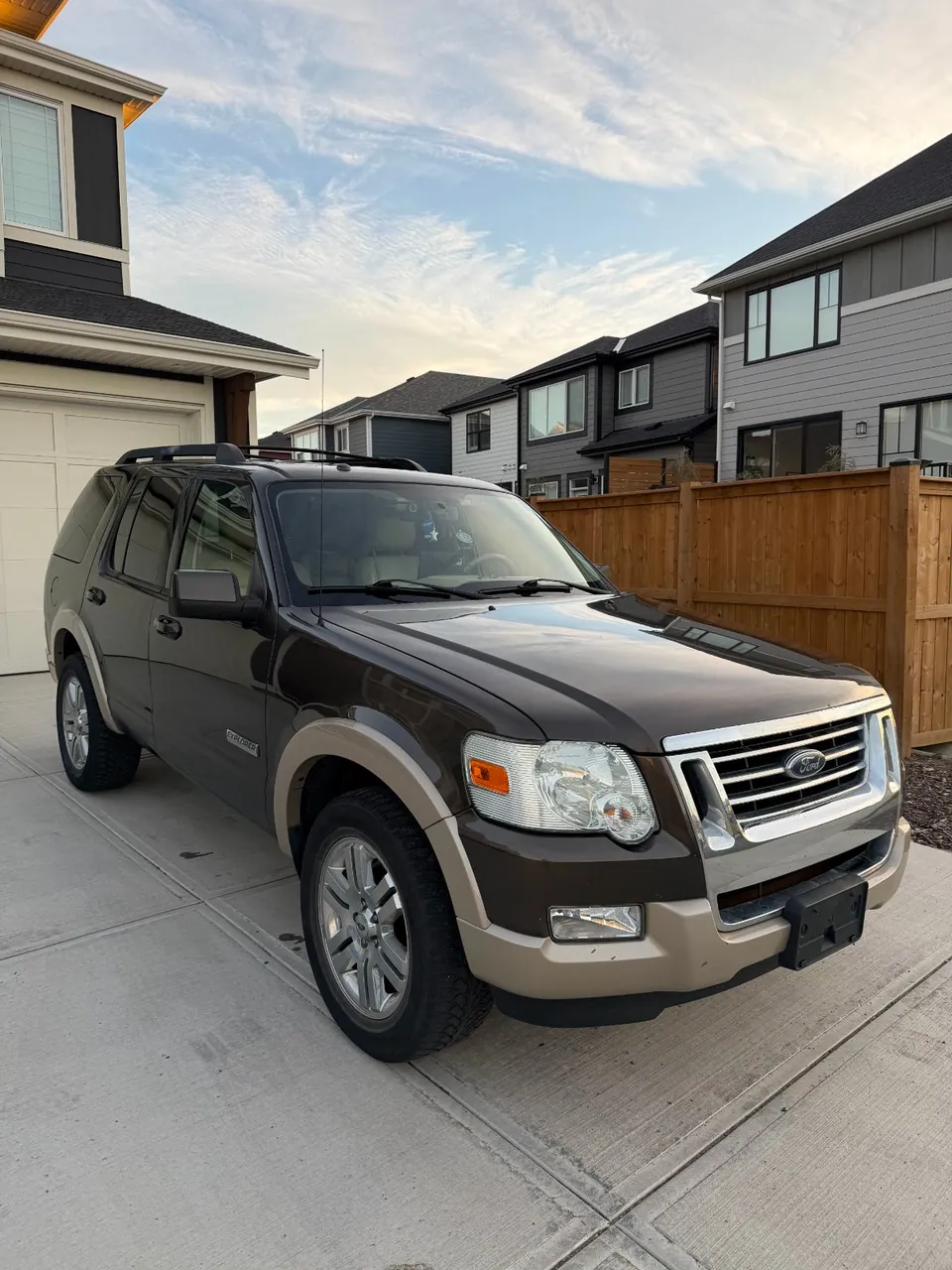 Ford Explorer 2008 photo 3