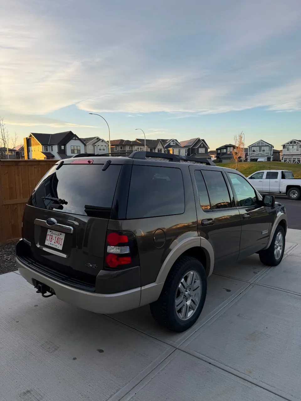 Ford Explorer 2008 photo 2