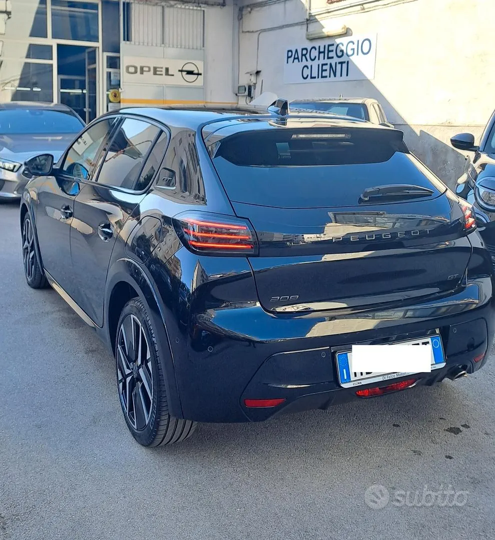 Peugeot 208 2024 photo 2
