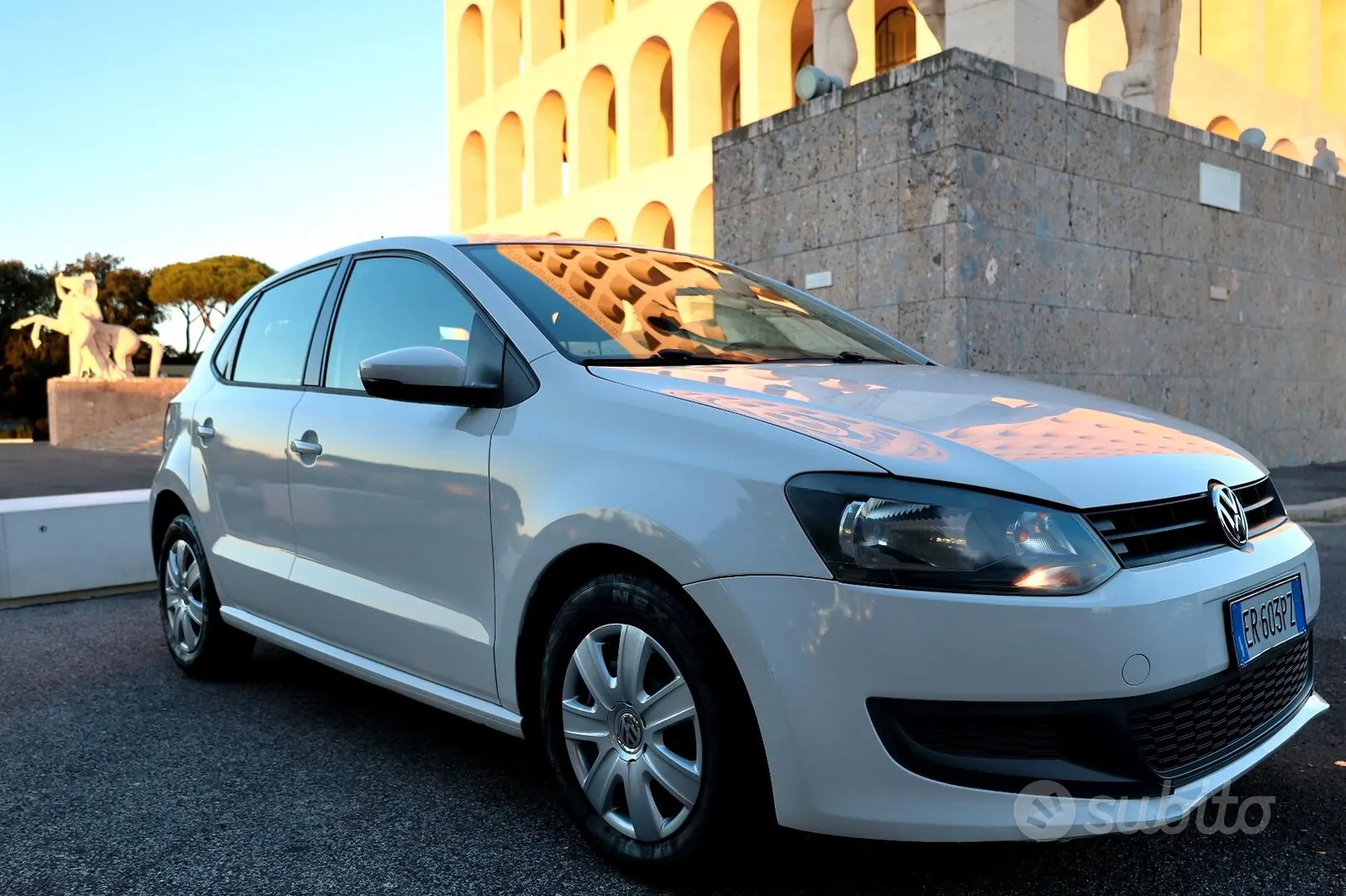 Volkswagen Polo 2013 photo 2
