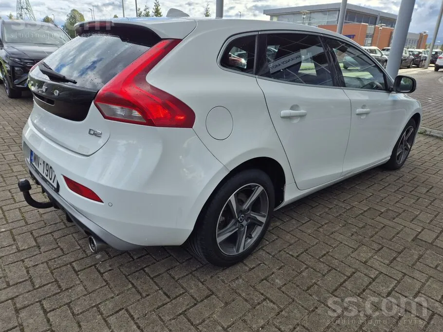 Volvo V40 2015 photo 5