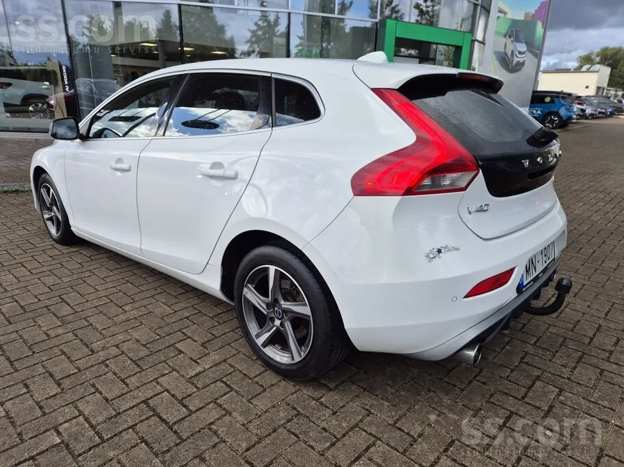 Volvo V40 2015 photo 3