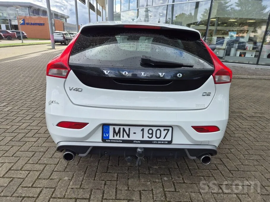 Volvo V40 2015 photo 4