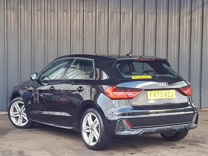 Audi A1 2022 photo 2