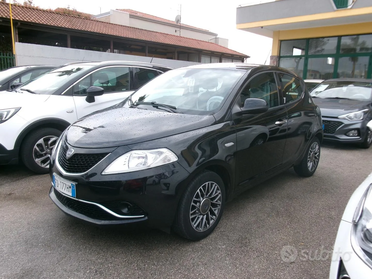 Lancia Ypsilon