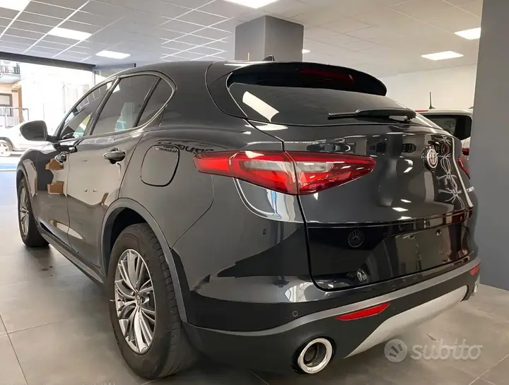 Alfa Romeo Stelvio 2018 photo 2