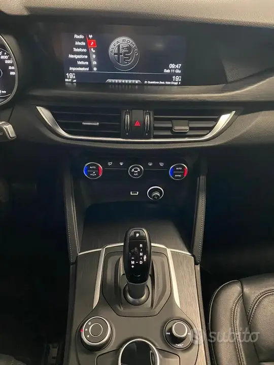 Alfa Romeo Stelvio 2018 photo 5