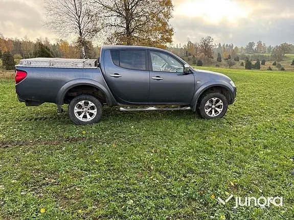 Mitsubishi L200 2010 photo 5