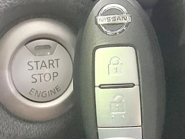 Nissan Note X Dig-S 2014 photo 5
