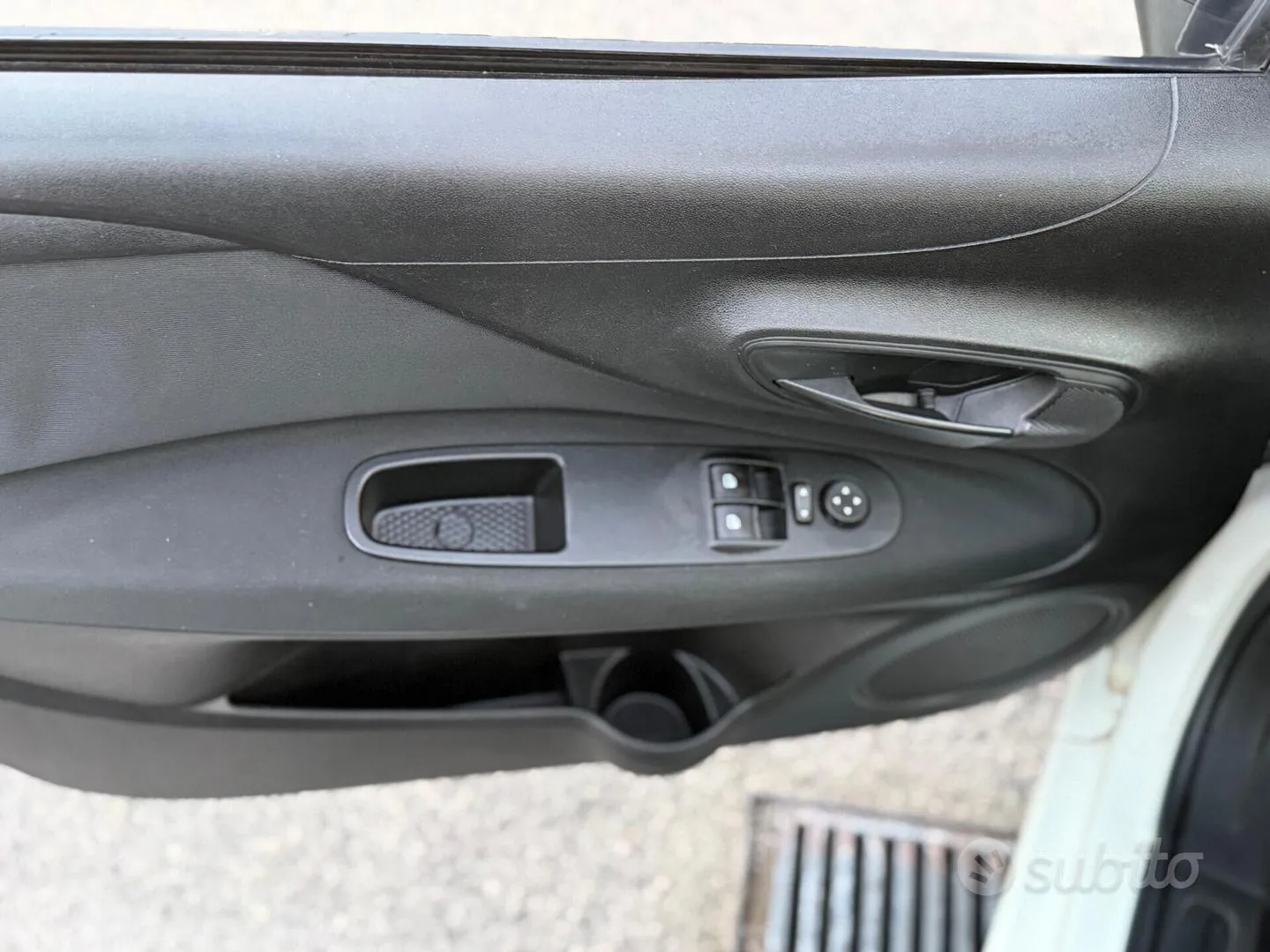 Fiat Punto 2017 photo 4
