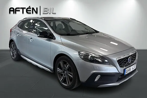 Volvo V40 Cross Country 2014 photo 4