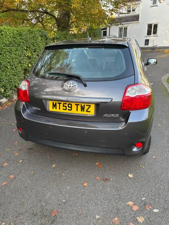 Toyota Auris 2010 photo 3