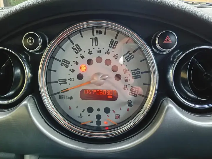 Mini Convertible 2004 photo 2