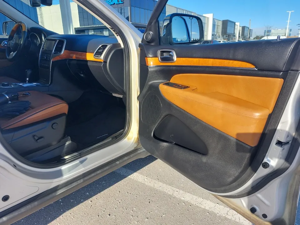 Jeep Grand Cherokee 2012 photo 5