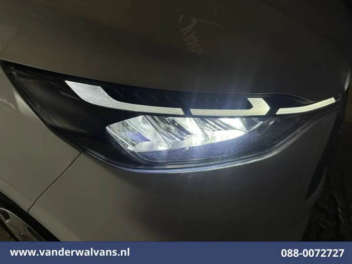 Ford Transit Custom 2024 photo 3