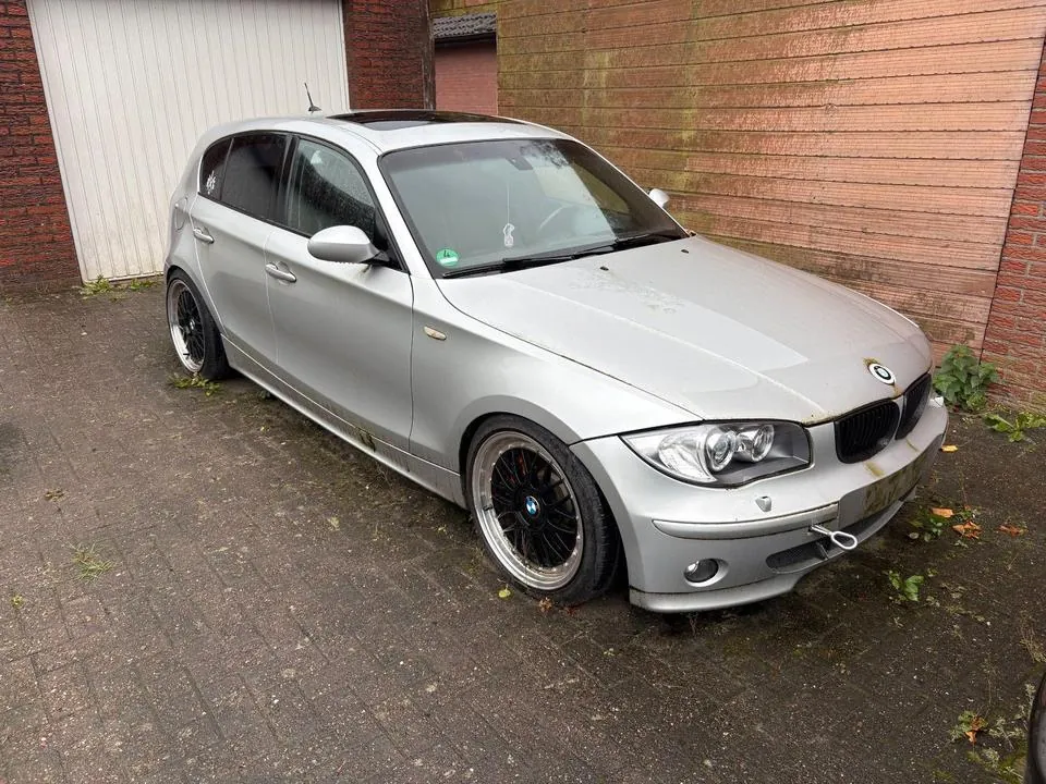 BMW 130I