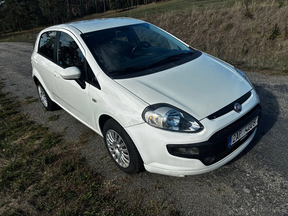 Fiat Punto Evo 2012 photo 3