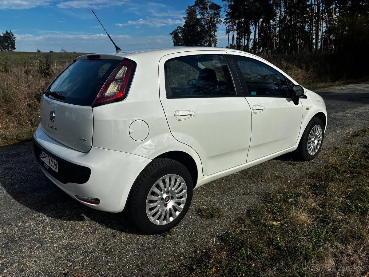 Fiat Punto Evo 2012 photo 5