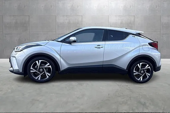 Toyota C-Hr 2023 photo 2