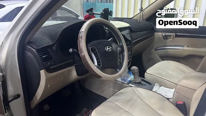 Hyundai Santa Fe 2011 photo 4
