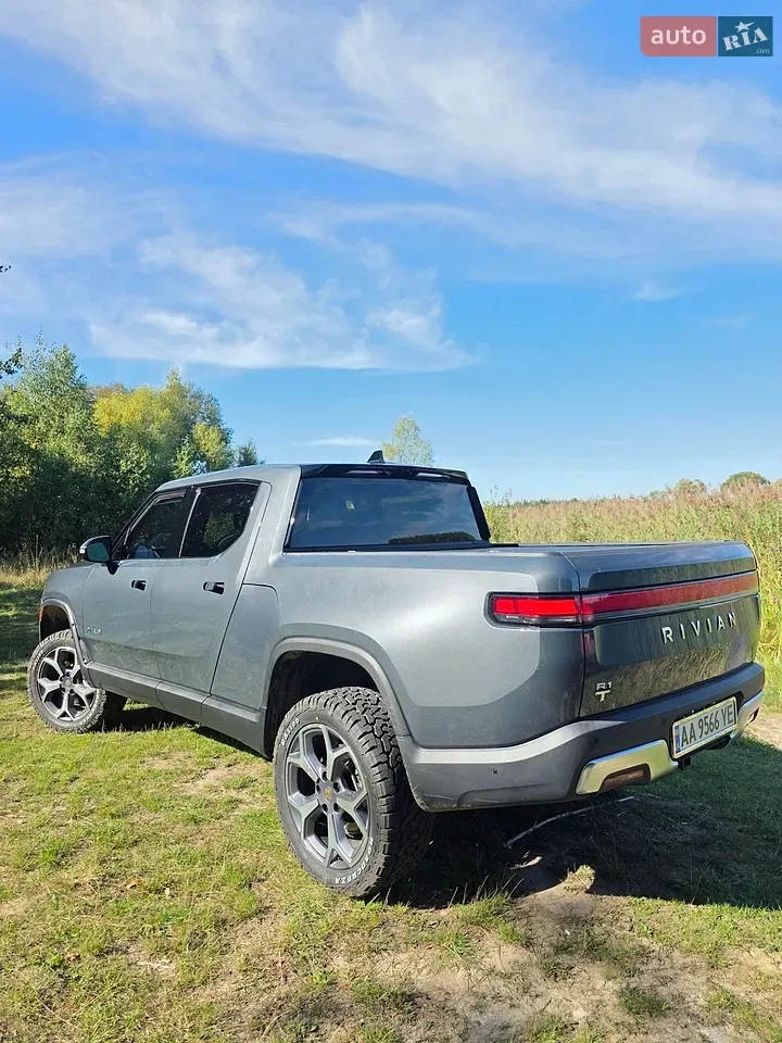 Rivian R1T 2023 photo 5