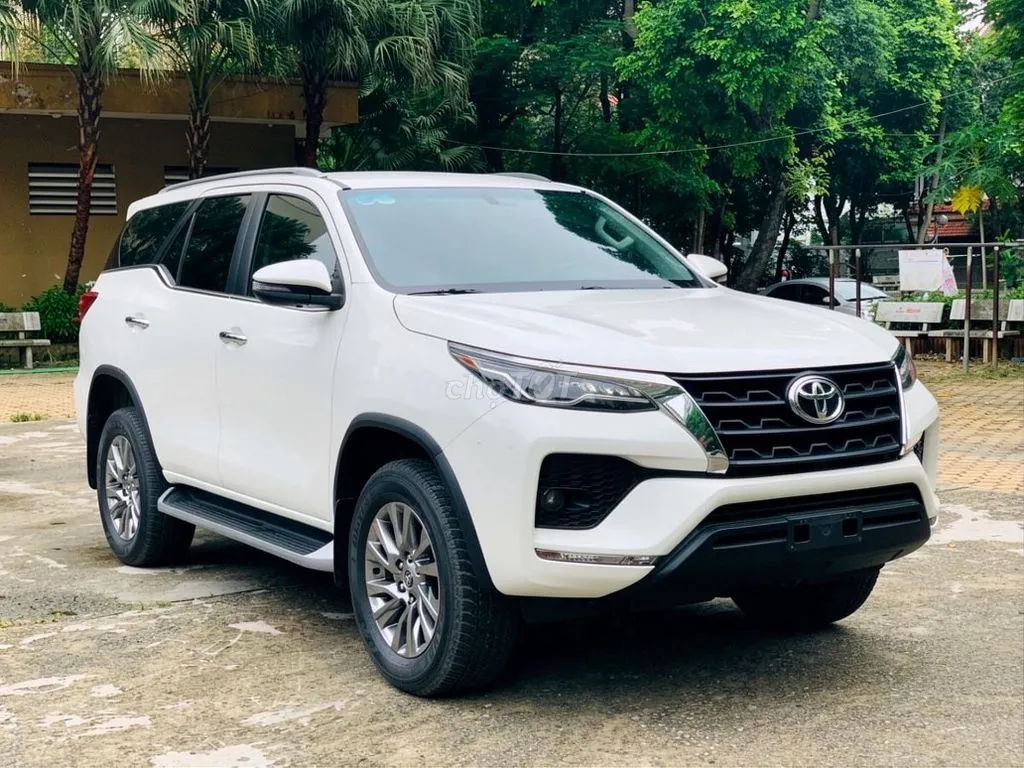 Toyota Fortuner 2021 photo 2