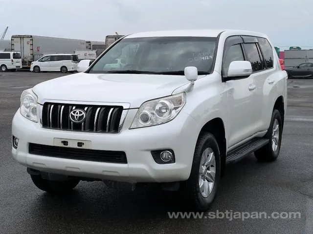 Toyota Land Cruiser Prado 2013 photo 2