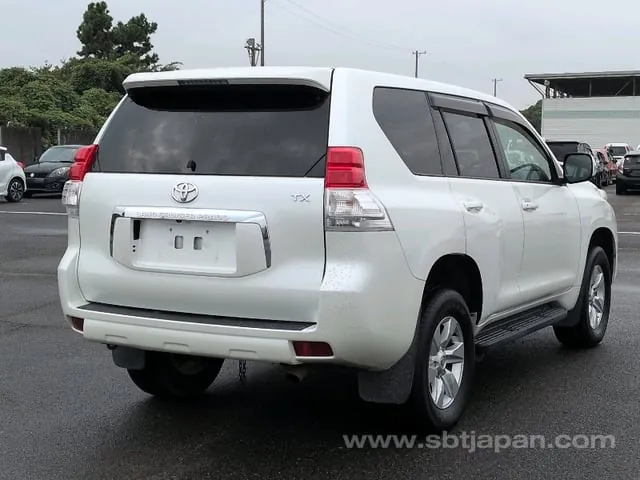 Toyota Land Cruiser Prado 2013 photo 4