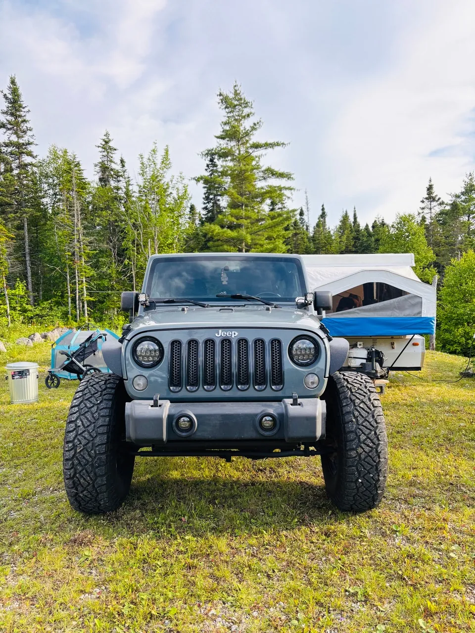 Jeep Wrangler Unlimited 2014 photo 2