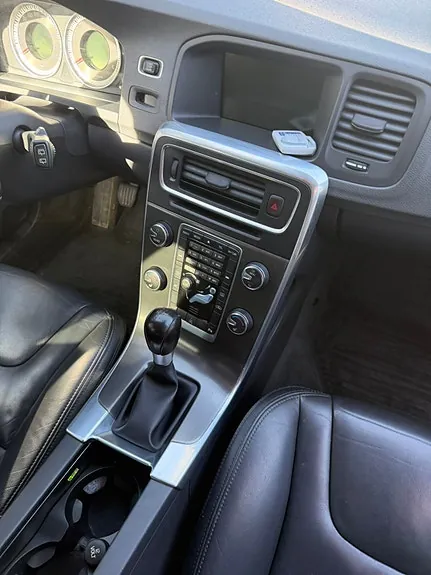 Volvo V60 2012 photo 5