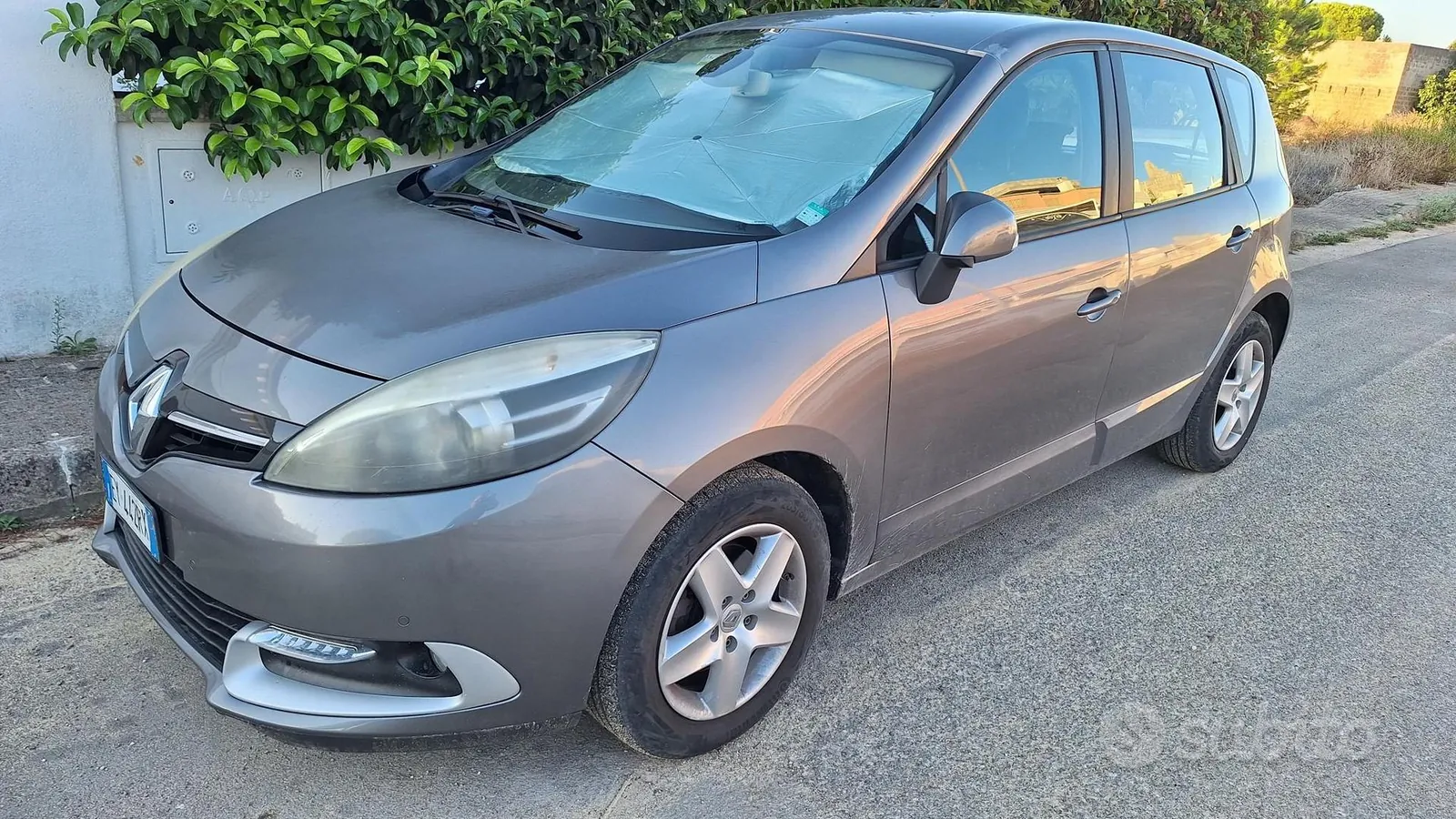Renault Scenic 2015 photo 4