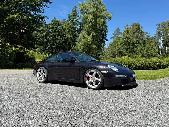 Porsche 911 Carrera S 2005 photo 3